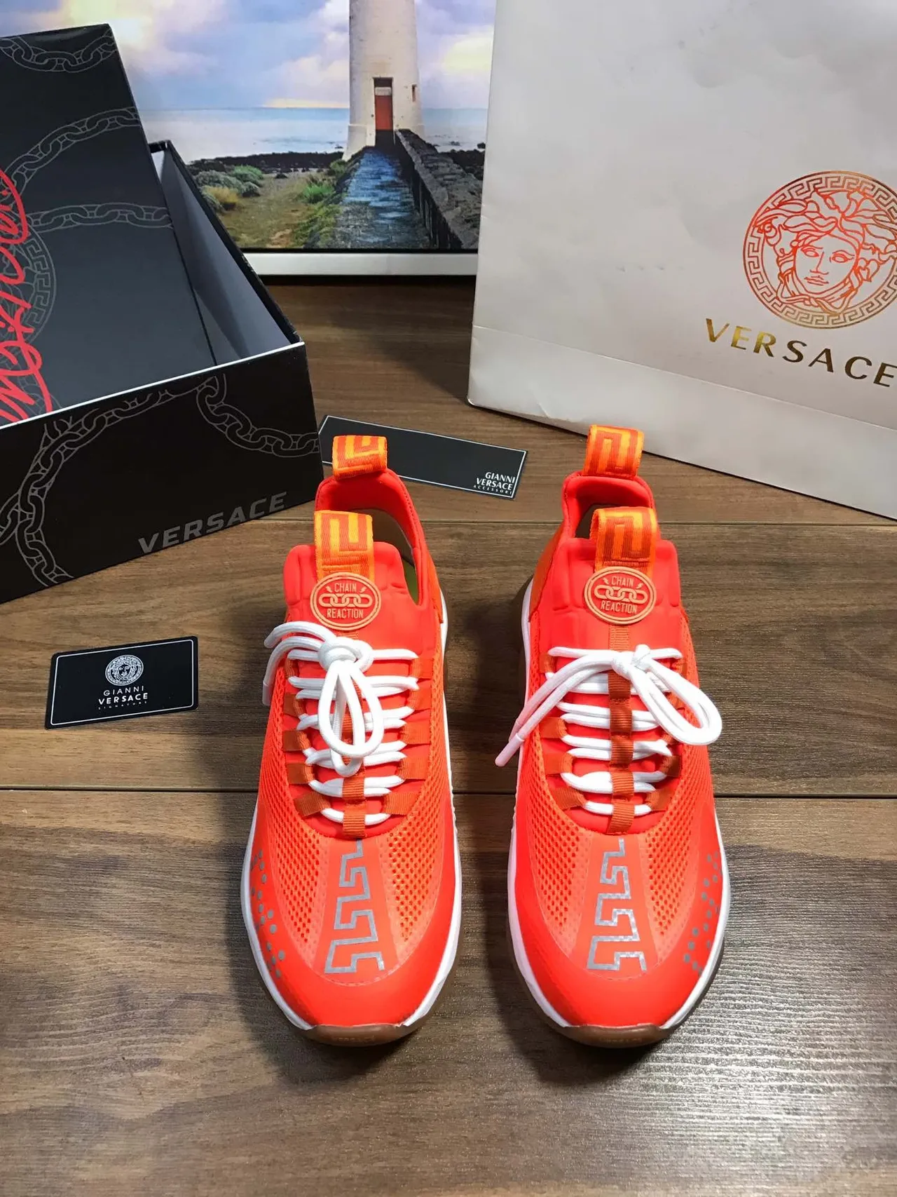 Versace Odissea حذاء رياضي أسلوب حياة برتقالي شبكي وسويدي 9