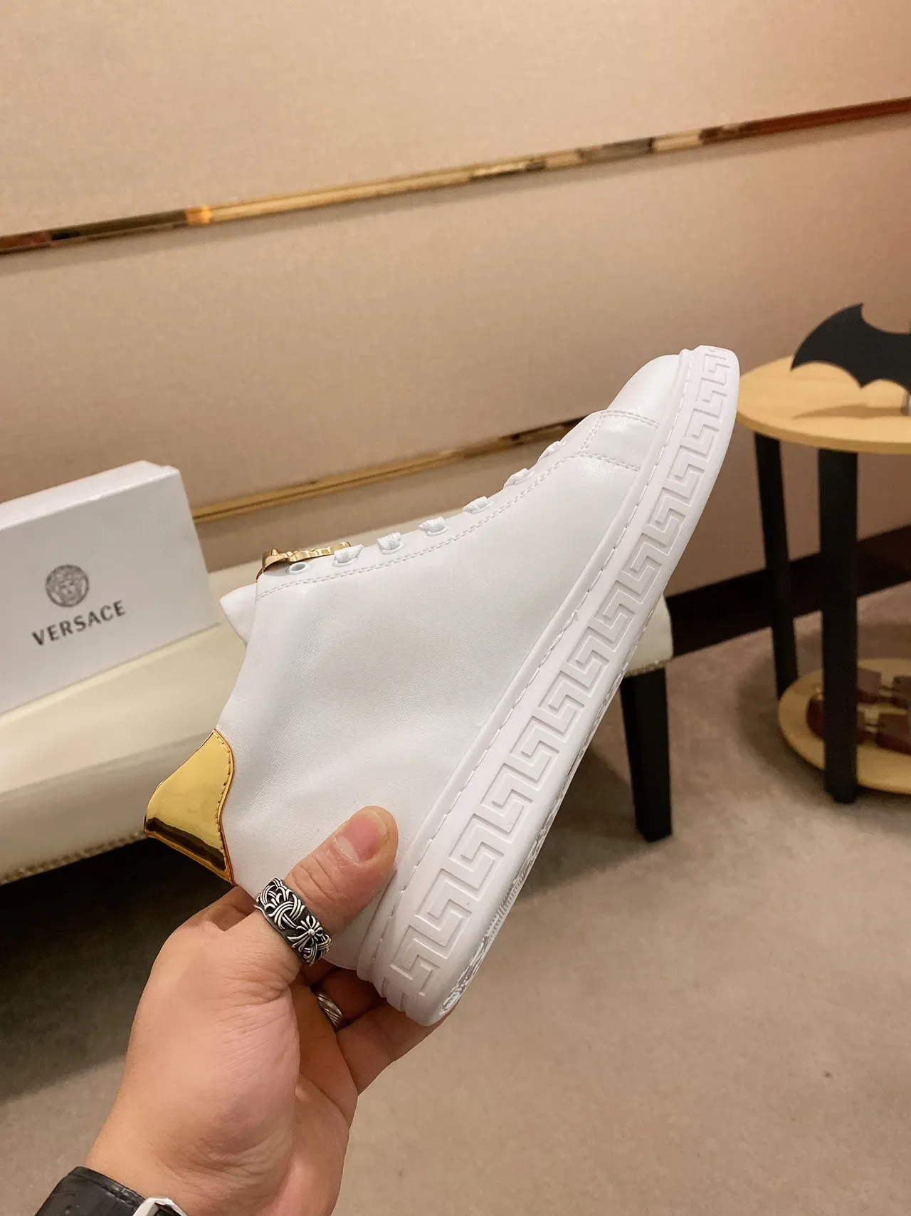 Versace Odissea 白金 Medusa 高帮生活方式运动鞋 6