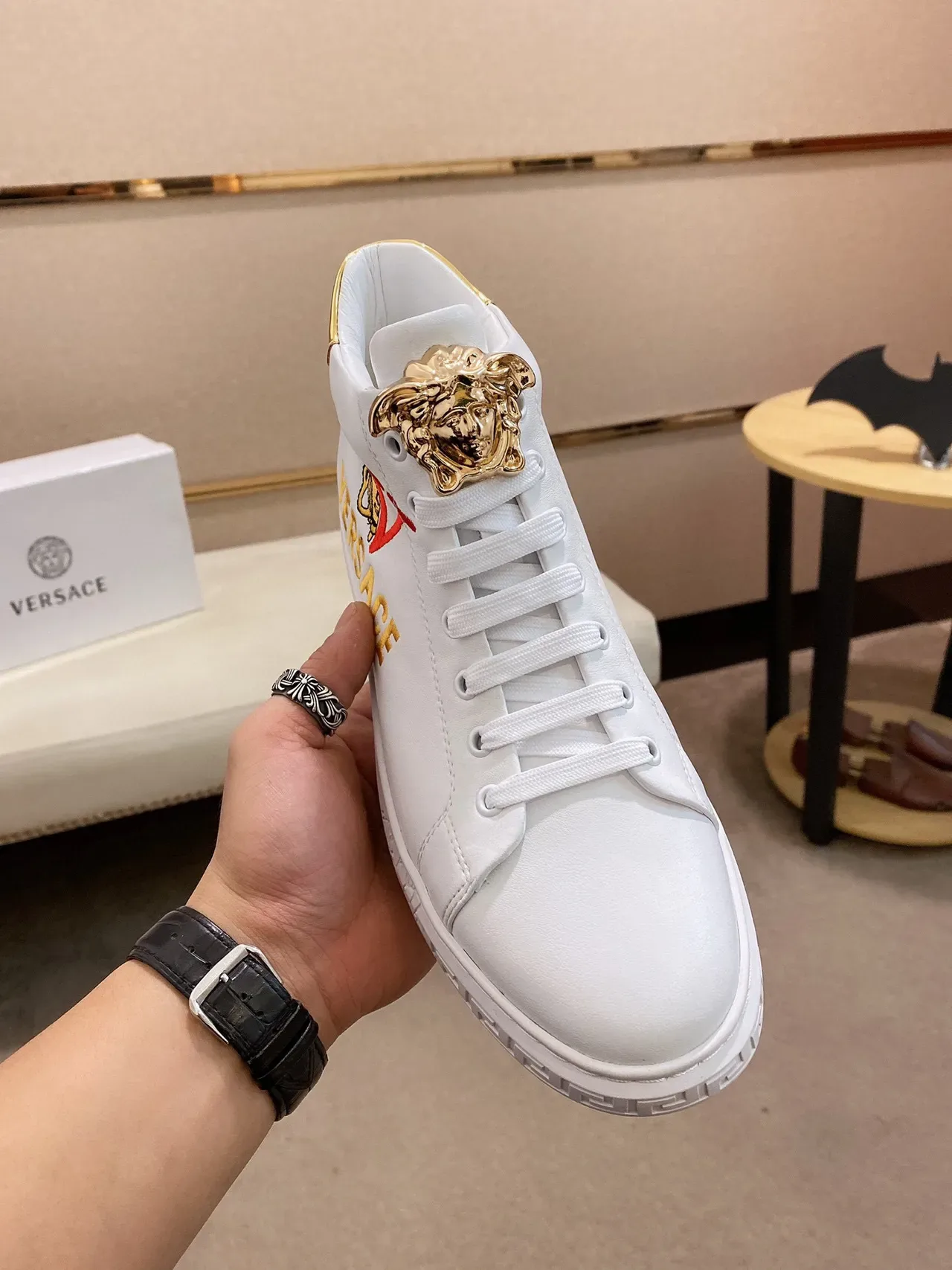 Versace Odissea 白金 Medusa 高帮生活方式运动鞋 9