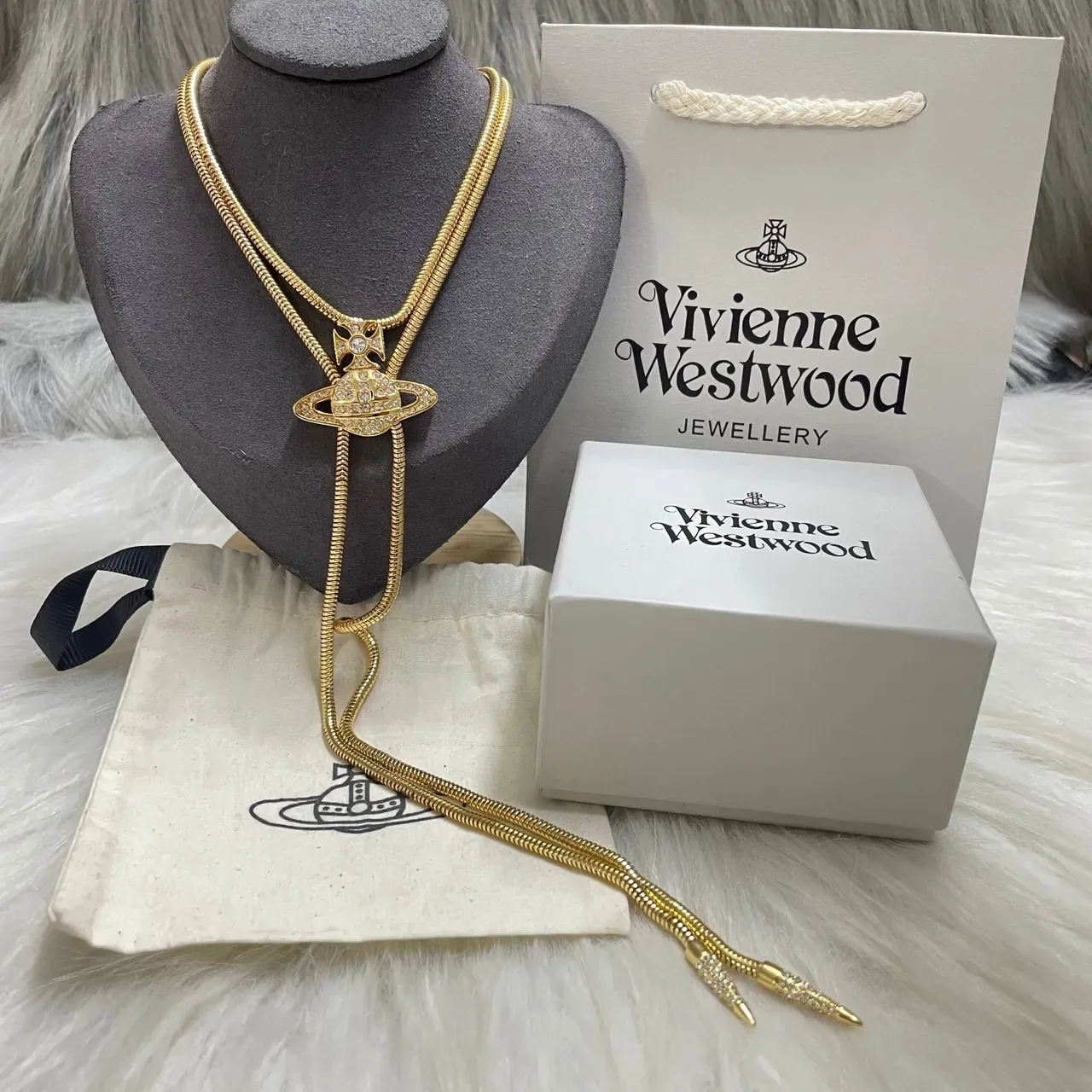 Vivienne Westwood Orb Crystal-Pavé colar bolo 3
