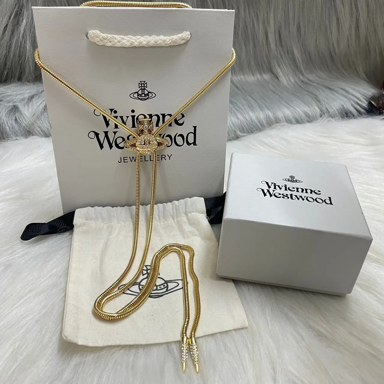 Vivienne Westwood Orb Crystal-Pavé colar bolo 4