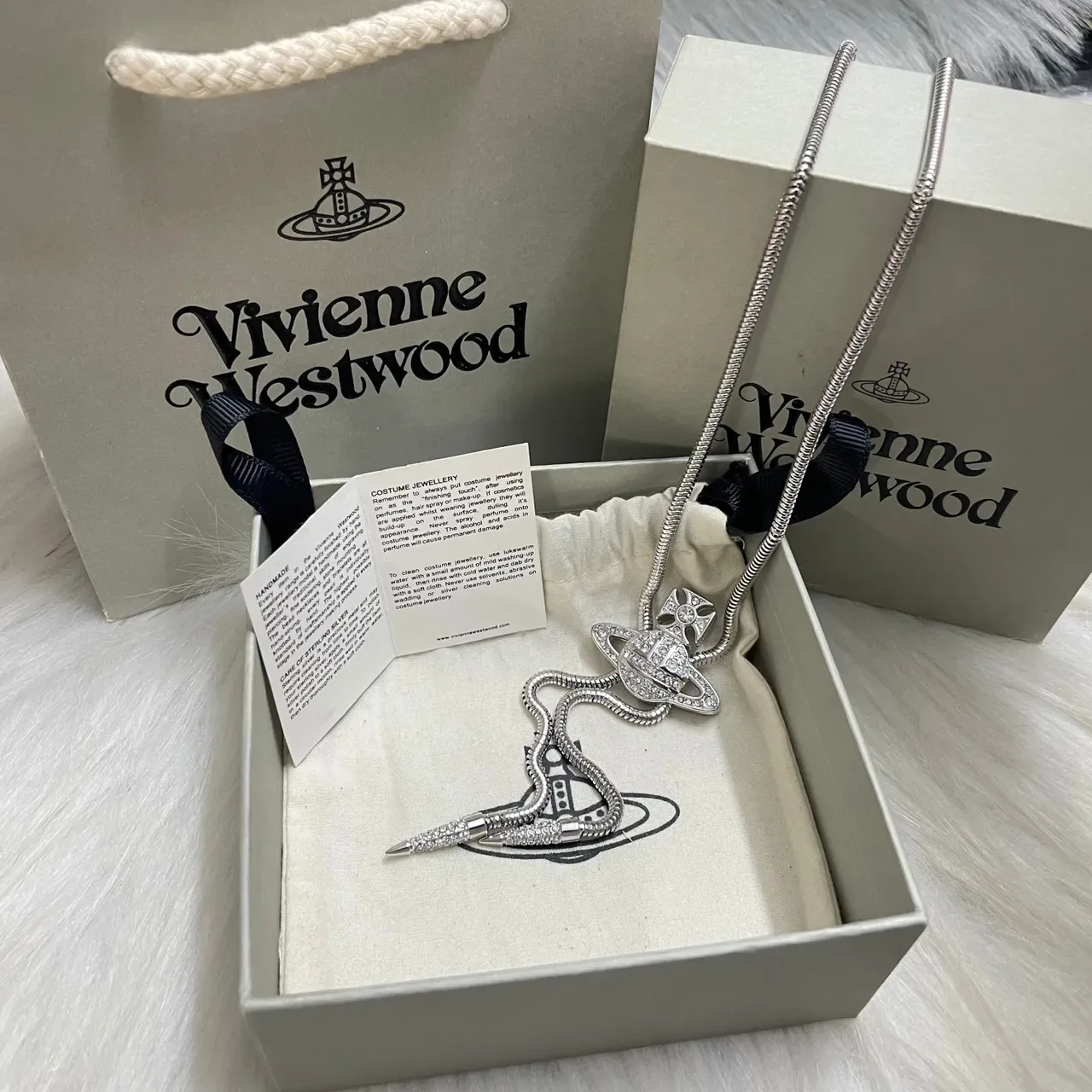 Vivienne Westwood Orb Crystal-Pavé colar bolo 7