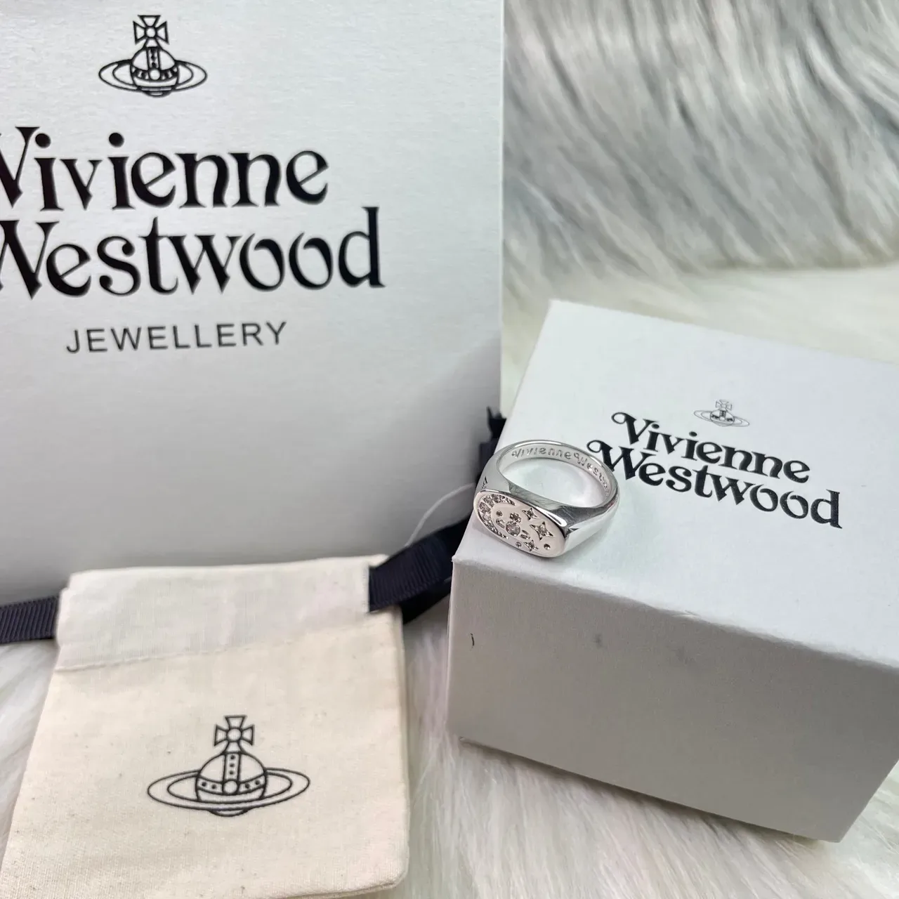Vivienne Westwood Orb Signet Ring 银色与金色水晶搪瓷戒指 2