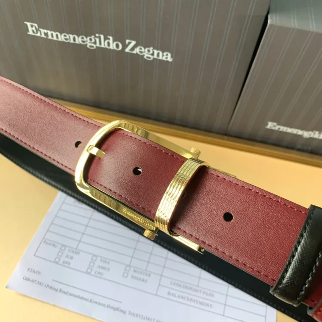 Ermenegildo Zegna Ceinture en cuir réversible noire et bordeaux 4
