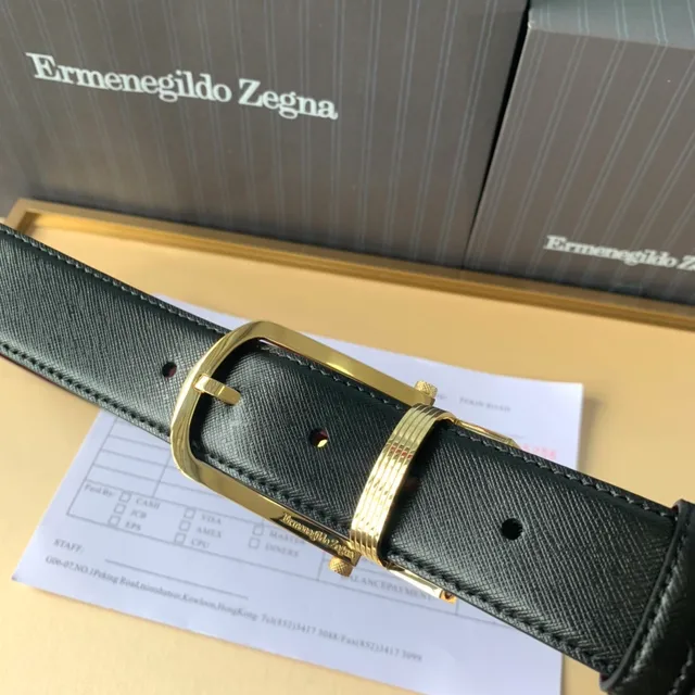 Ermenegildo Zegna Ceinture en cuir réversible noire et bordeaux 5