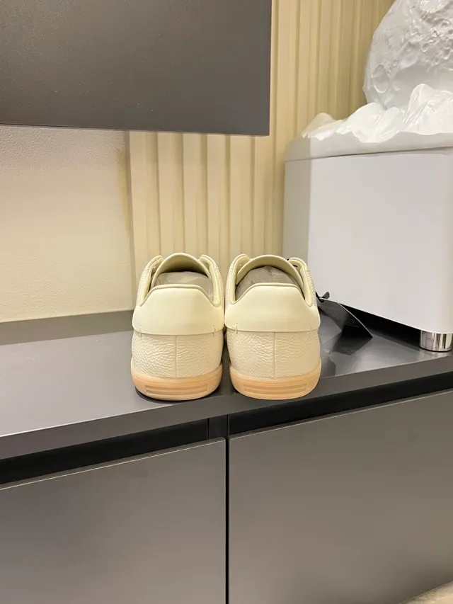 Zegna Bege Branco Couro Granulado Parte Superior Sola de Borracha Tênis Lifestyle 2