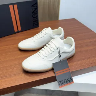 Zegna सफेद भूरा चिकनी चमड़े की सोल न्यूनतम सिलाई लाइफस्टाइल स्नीकर्स