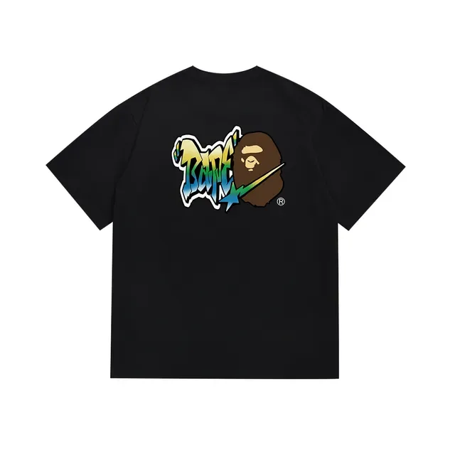 تيشيرت جرافيك بشعار جرافيتي A Bathing Ape 9