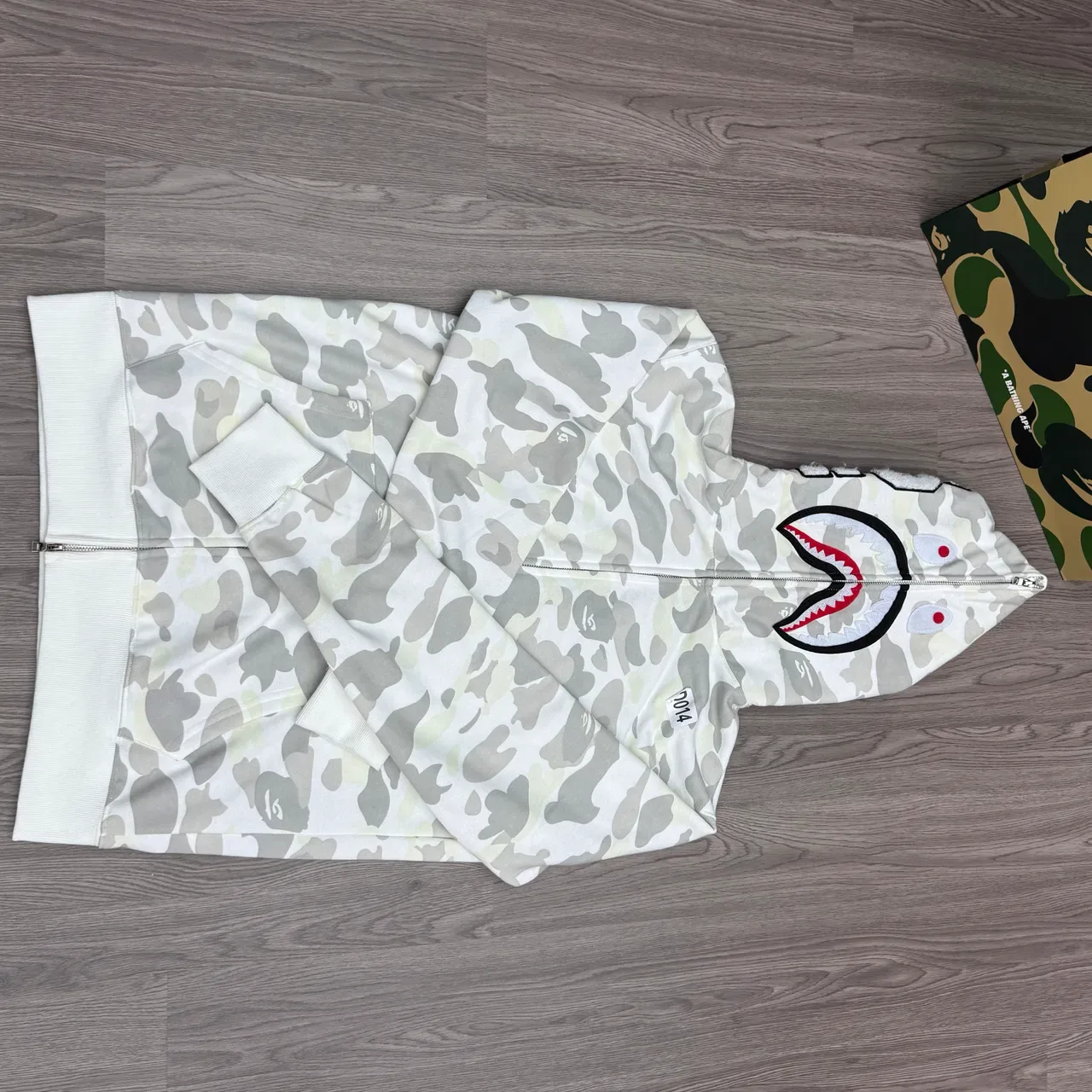 A Bathing Ape Shark 黑白 全拉链连帽卫衣 4