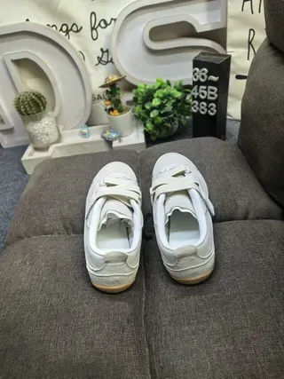 Adidas Beige Blanc Sans Lacets Fermeture Sangle Velcro Haut semblable au daim Sneakers Lifestyle 8