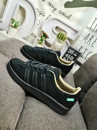 Adidas 黑色米色麂皮鞋面 奶油内衬 生活方式运动鞋 7