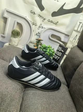 Adidas Preto Branco Couro Superior Tapa Dedo Quilted Tênis Lifestyle 9