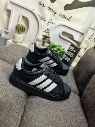 Adidas Black White Low-Top Leather-Like Upper Lifestyle Sneakers 9