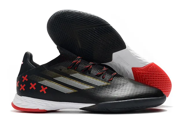Adidas أحذية كرة القدم الداخلية بصمامة زرقاء وردية من الخياطة منخفضة silhouette 10