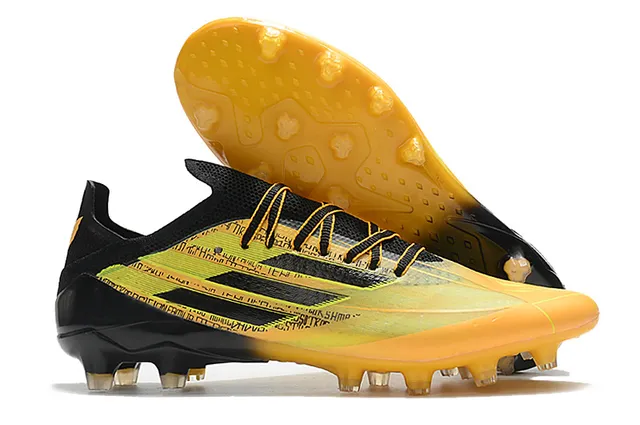 Adidas 蓝粉低帮针织面不对称系带硬地足球鞋 2