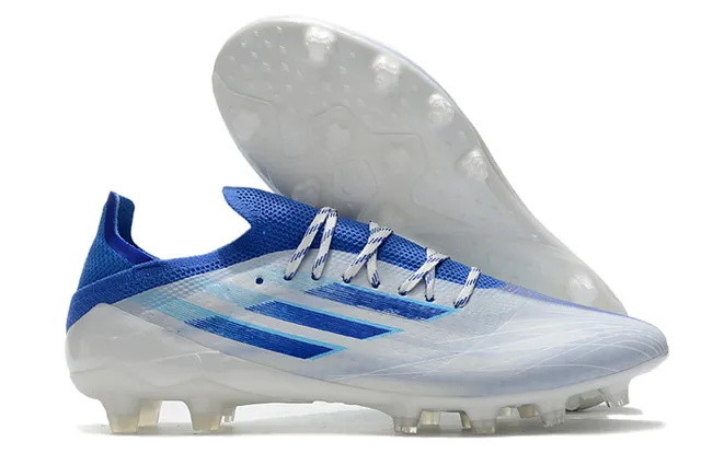 Adidas 蓝粉低帮针织面不对称系带硬地足球鞋 4