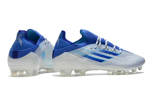 Adidas 蓝粉低帮针织面不对称系带硬地足球鞋 10