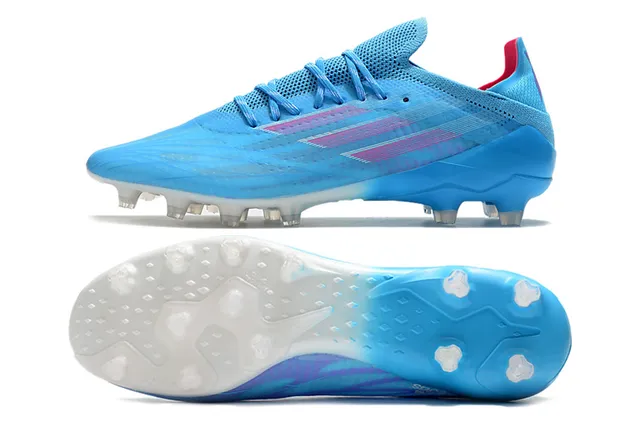 Adidas 蓝粉低帮针织面不对称系带硬地足球鞋 11