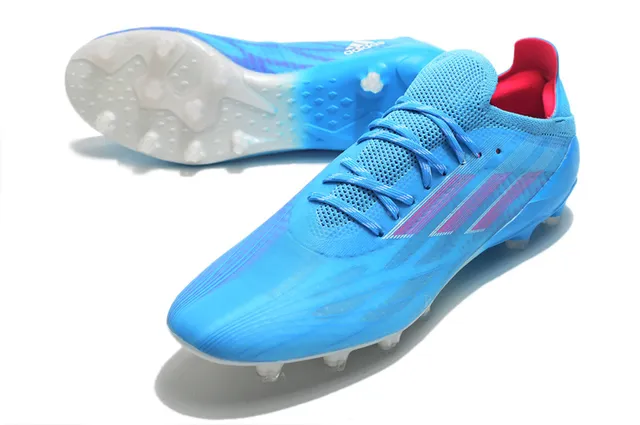 Adidas 蓝粉低帮针织面不对称系带硬地足球鞋 15