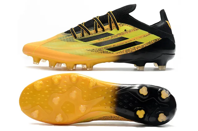 Adidas 蓝粉低帮针织面不对称系带硬地足球鞋 23
