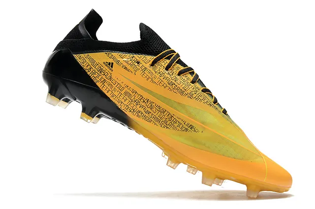 Adidas 蓝粉低帮针织面不对称系带硬地足球鞋 24