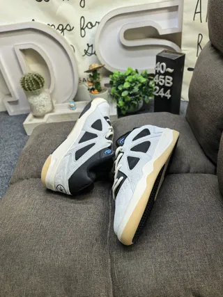 Adidas Chaussures Lifestyle Marron Blanc Basses Hybride Daim-Maille 16