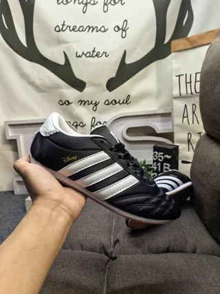 Adidas Copa أحذية كرة القدم الداخلية أسود أبيض لوحة جانبية مبطنة بثلاث شرائط 5