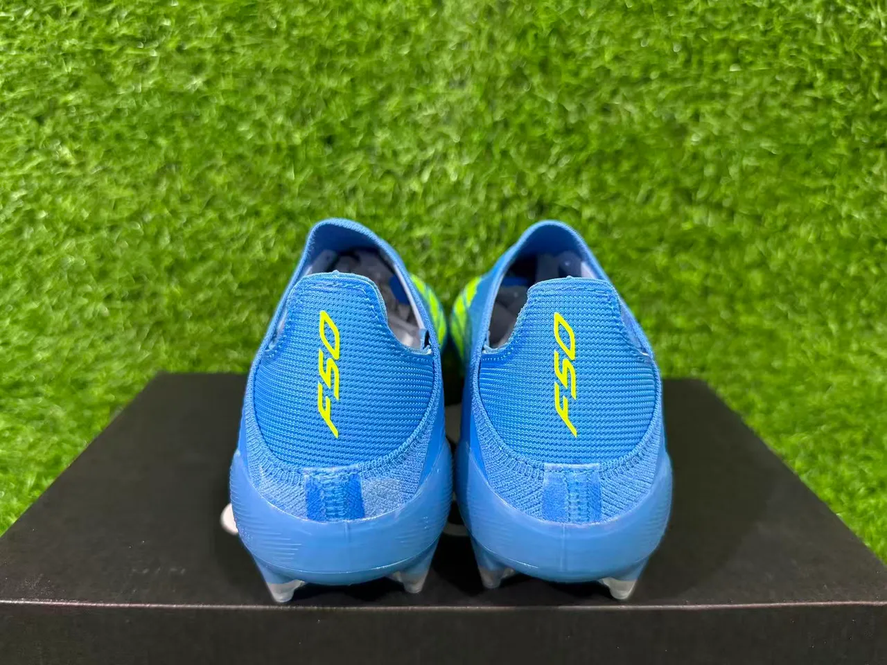 Adidas F50 Azul e Verde Neon Firm-Ground Sapatos de Futebol 5