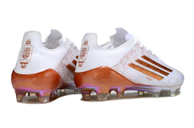 Adidas F50 Blancs et orange iridescent pour terrain ferme 5