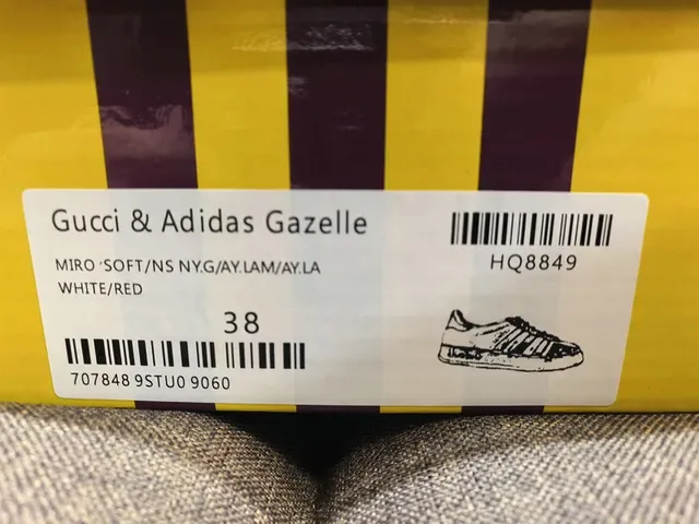 Adidas Gazelle Blanc Marine Bordeaux Sneakers Lifestyle 2