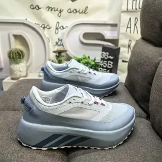 Adidas 灰色海军蓝 厚底平台鞋底 网面和合成材料覆盖上层 生活方式运动鞋