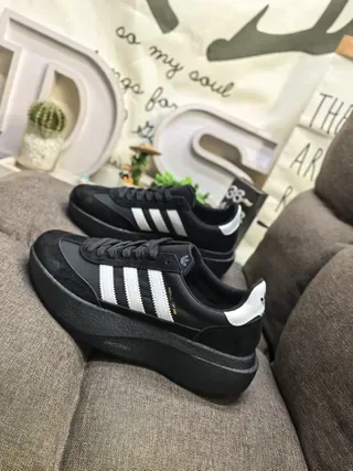 Adidas Tênis Lifestyle Cinza e Branco Low-Top com Solado de Plataforma 7