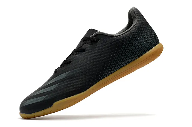 Adidas أحذية كرة قدم داخلية أخضر بنفسجي وجهة نسيجية منخفضة القطع رباط غير متماثل 9
