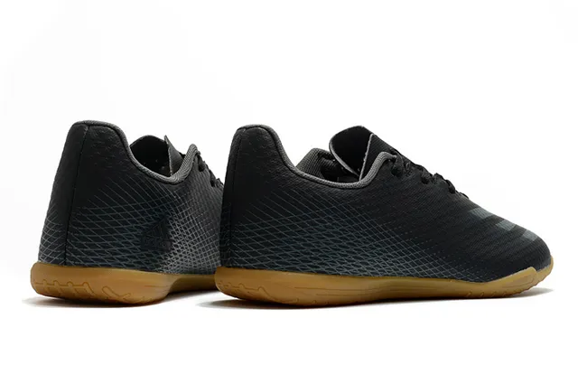 Adidas أحذية كرة قدم داخلية أخضر بنفسجي وجهة نسيجية منخفضة القطع رباط غير متماثل 11