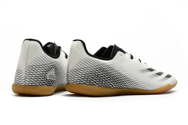 Adidas أحذية كرة قدم داخلية أخضر بنفسجي وجهة نسيجية منخفضة القطع رباط غير متماثل 18