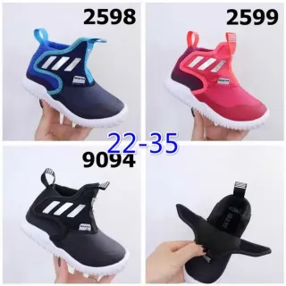 Adidas أزرق بحري Slip-On Sock-Fit أحذية رياضية للنمط الحياتي