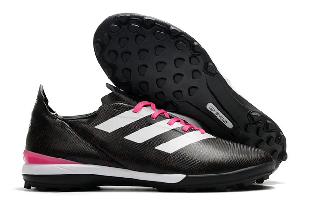 Adidas Zapatillas de fútbol para césped artificial de color naranja y negro con upper de sintético, cordones asimétricos y corte bajo 13