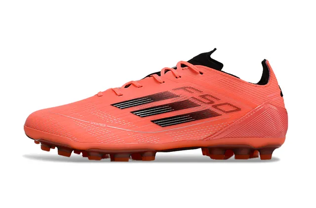 Adidas 橙黑 纹理合成革鞋面 三条纹 钉鞋 7