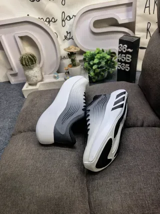 Adidas Chaussures Lifestyle Rose Noir Upper Texturé en Vague Semelle Médiane Sculptée Blanche 6