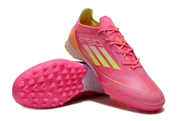 Adidas أحذية كرة قدم وردي برتقالي أعلى نسيج مخروطي المسامير للعشب الاصطناعي 4