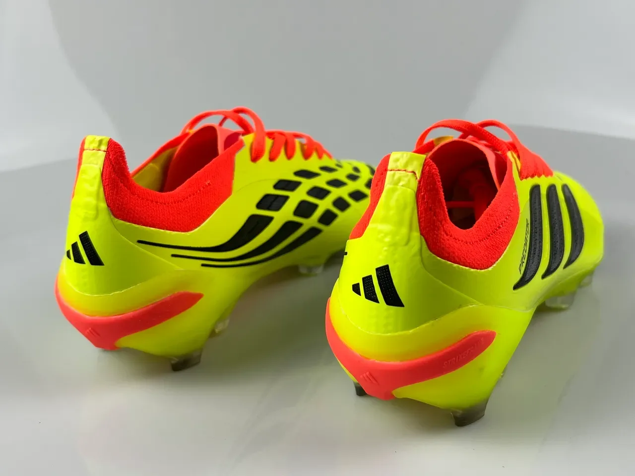 Adidas Predator Amarillo Naranja Neón Upper Accent Laces y Collar Firm-Ground Zapatos de Fútbol 10