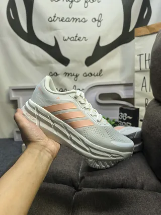 Adidas Repetitor Tênis de corrida pretos e cobre 5