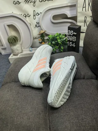 Adidas Repetitor Tênis de corrida pretos e cobre 6