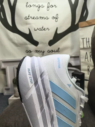 Adidas Repetitor Tênis de corrida pretos e cobre 13