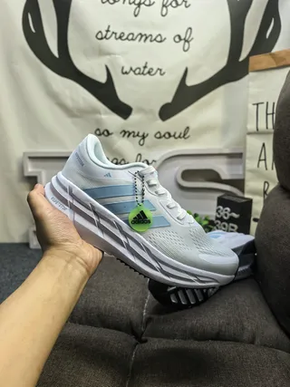 Adidas Repetitor Tênis de corrida pretos e cobre 15