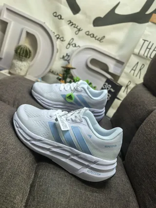 Adidas Repetitor Tênis de corrida pretos e cobre 17