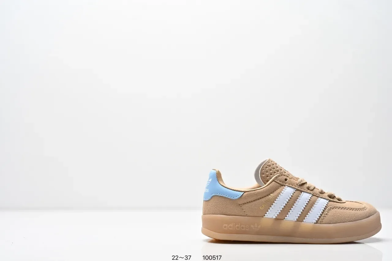Adidas Samba OG أحذية رياضية Lifestyle وردي وأزرق فاتح بخطوط 11