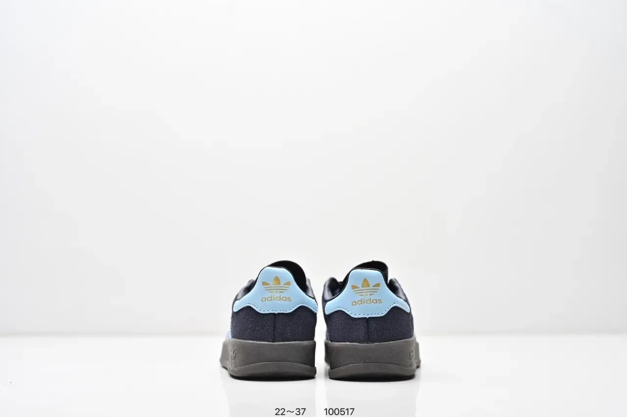 Adidas Samba OG أحذية رياضية Lifestyle وردي وأزرق فاتح بخطوط 16