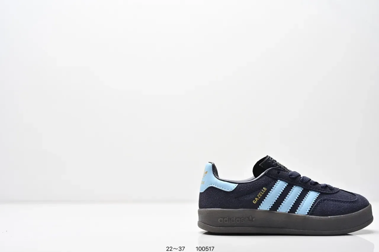Adidas Samba OG أحذية رياضية Lifestyle وردي وأزرق فاتح بخطوط 20