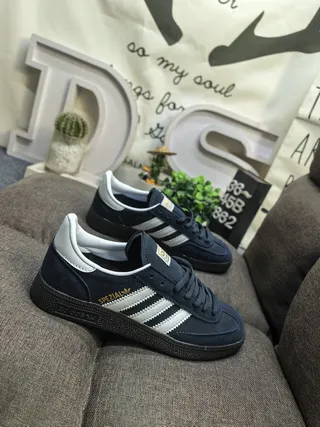 Adidas Spezial 海军蓝麂皮生活方式运动鞋 9